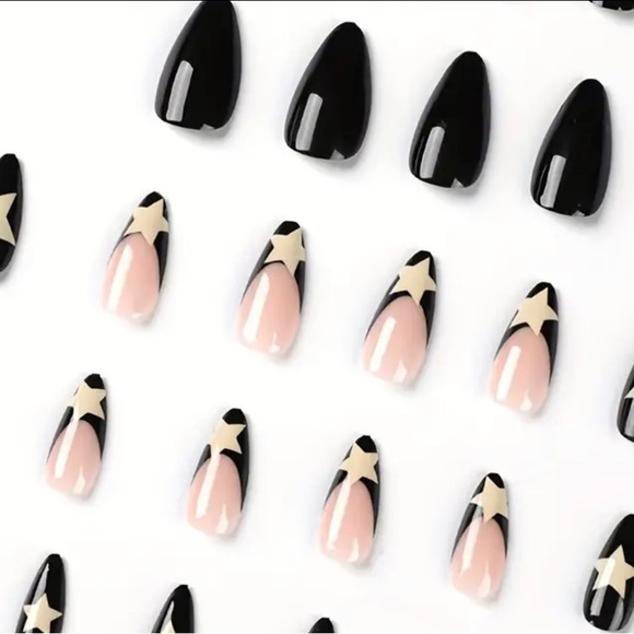 Press-On Nails with Epic Nail Art (Nail Glue Included!) - Picture 2 of 9